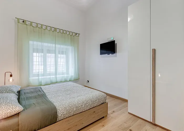 3-bedroom Near Trastevere Station