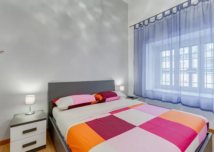 Apartamento 3-bedroom Near Trastevere Station