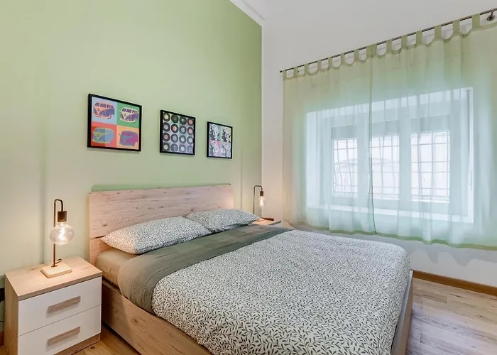 3-bedroom Near Trastevere Station